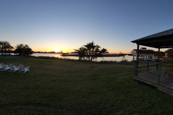 Oak Shores Condo Community Gulfport MS